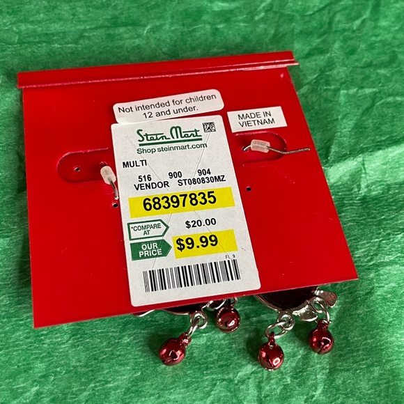 Charming Snowman Earrings in White and Black - Picture 8 of 13